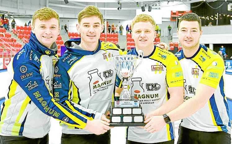Frontrunners emerge in curling champs round-robin