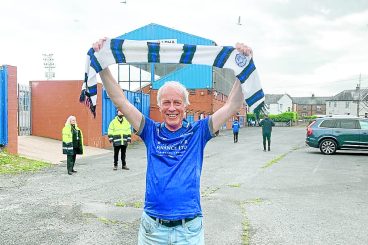 Scarf retired after five decades and 1290 matches!
