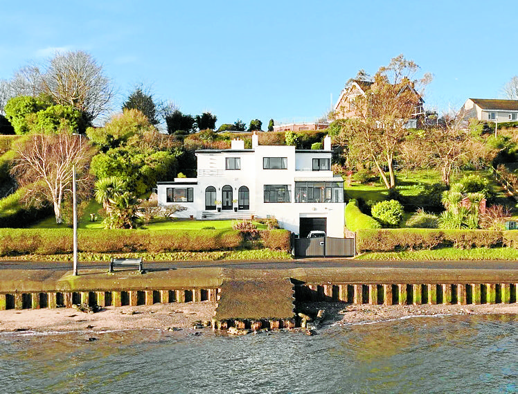 A fine example of Art Deco living