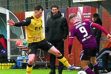Comeback keeps Athletic in the mix