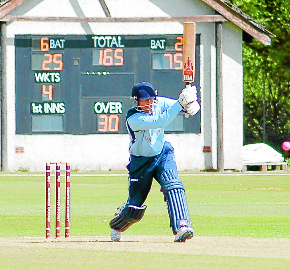 Twin trouble for Kelburne